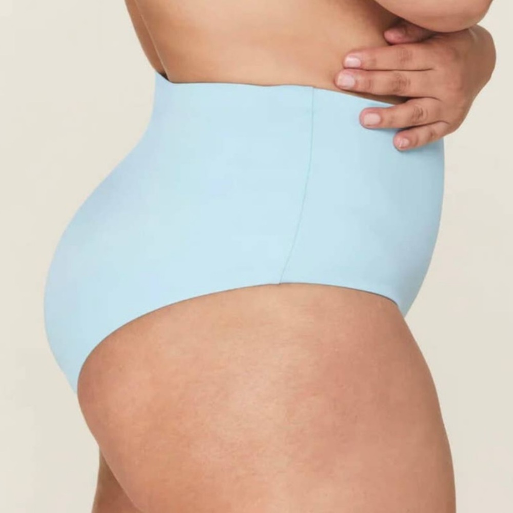 NWT ANDIE The Wide Band High Waist Bikini Bottom. Colour: Hydrangea Sz L